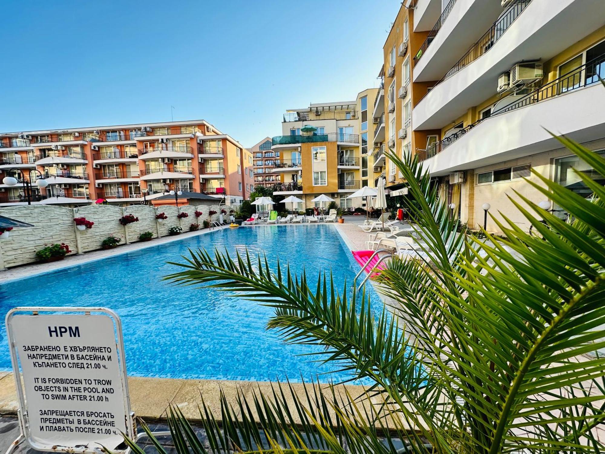 Blue Marine - Daneli Apartment Солнечный берег Экстерьер фото
